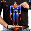 Superman actionfigur med højdeangivelse