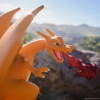 Charizard statue i landskab