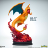 Charizard statue med vinger og ild