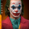 Nærbillede af Jokers ansigtsmaling og grønne hår