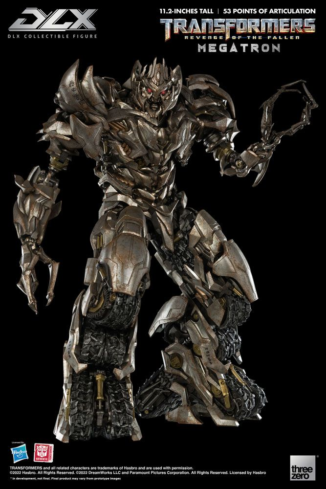 Megatron DLX actionfigur fra en lav vinkel