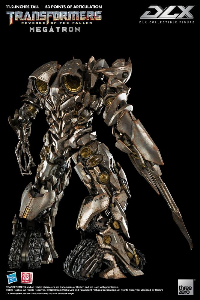 Megatron DLX actionfigur med højre side i fokus