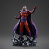 Magneto statue med langt hvidt hår