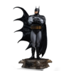 Batman statue set forfra fra anden vinkel