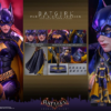 Batgirl actionfigur med tilbehør og figurstand